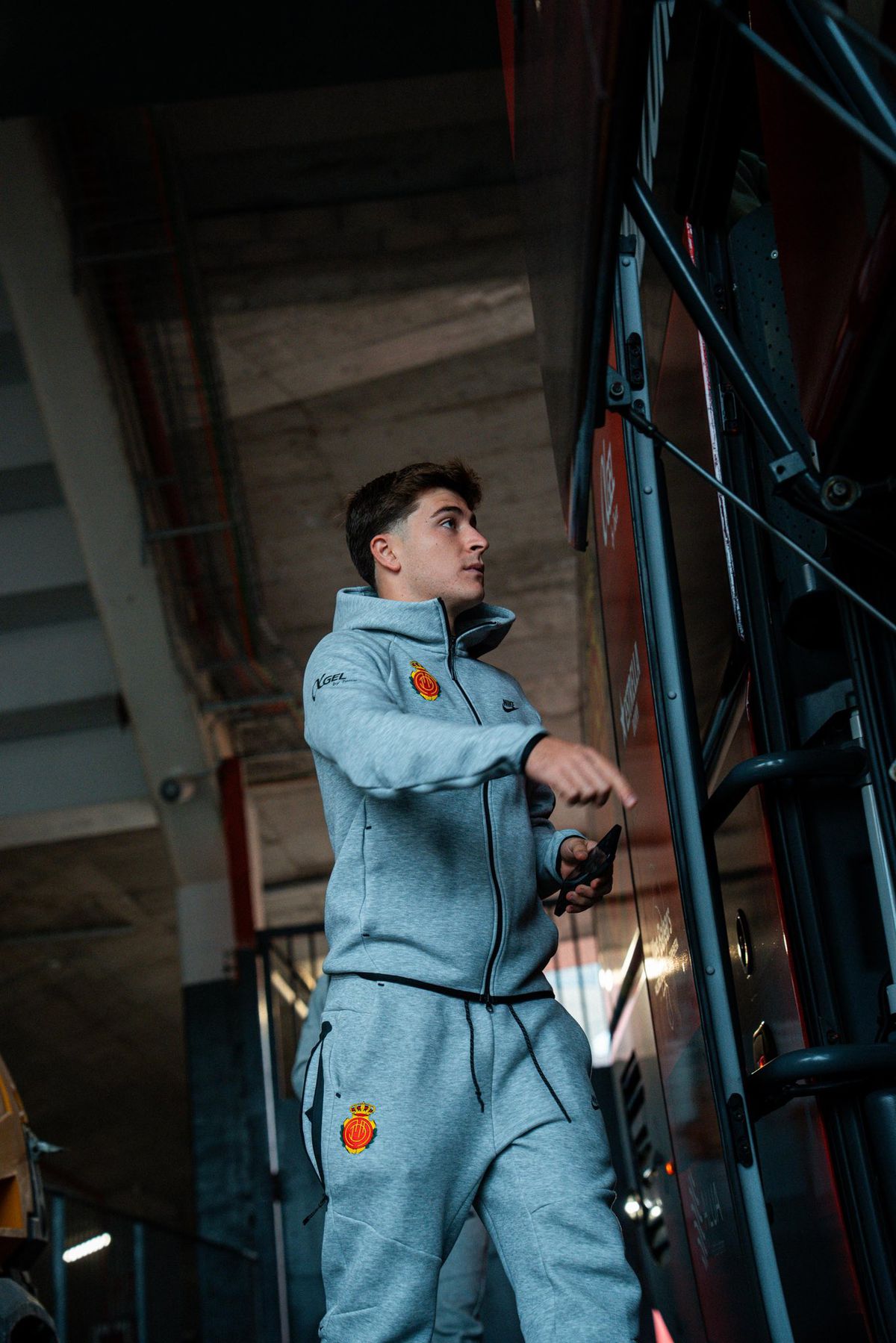 Echipa celebră care folosește același trening purtat de Nicolas Maduro pe nava americană