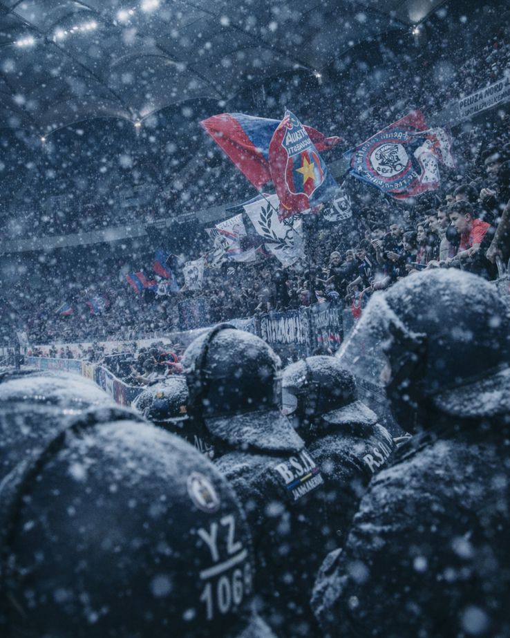 Cum ar arăta meciurile din Superligă dacă s-ar juca în zăpadă. Foto: Dan Filipciuc