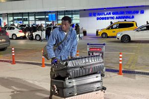 Revenire la FCSB! Jucătorul campioanei a aterizat în România, în același avion cu noua achiziție a Rapidului