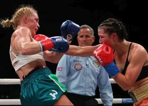 La 44 de ani, Holly Holm a fost aproape de a intra în istoria boxului