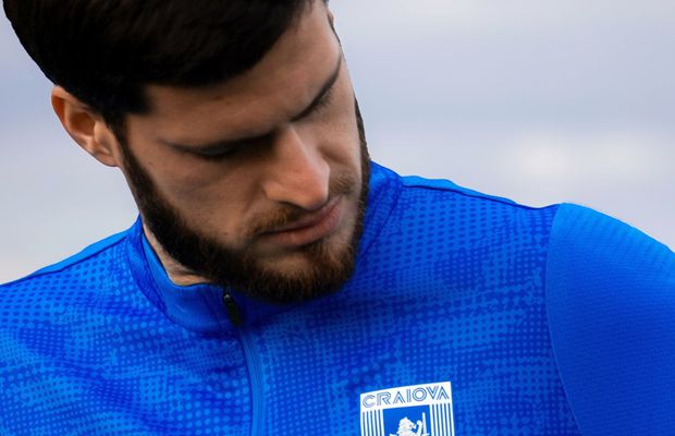 A fost operat de urgență la finalul anului 2025, dar jucătorul Craiovei amână revenirea pe teren