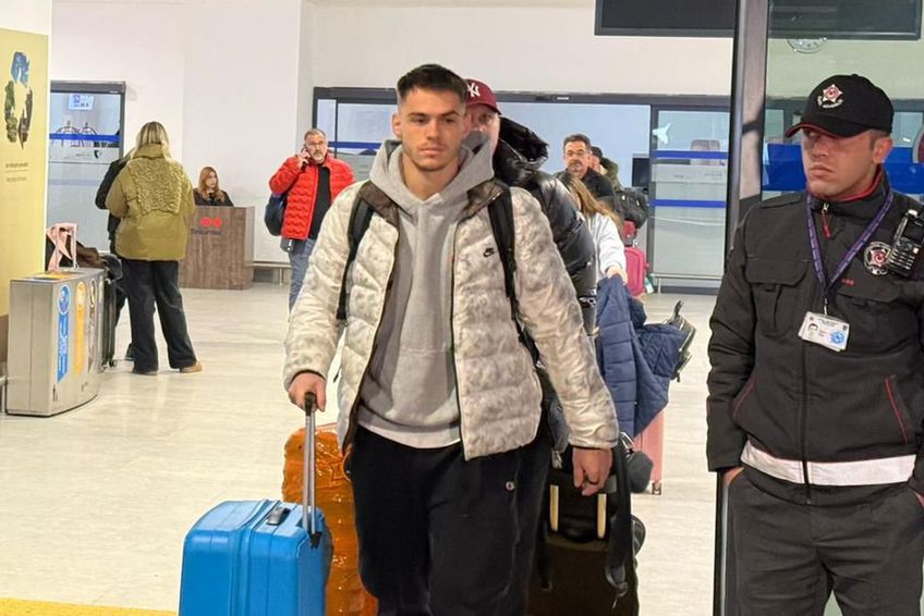 Daniel Paraschiv a ajuns în Turcia pentru a se alătura Rapidului