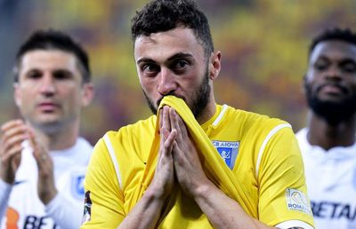 CS UNIVERSITATEA CRAIOVA // Război fratricid în Bănie » Mirko Pigliacelli a scindat suporterii: „Mirko Pinocchio” vs „Dar divin”