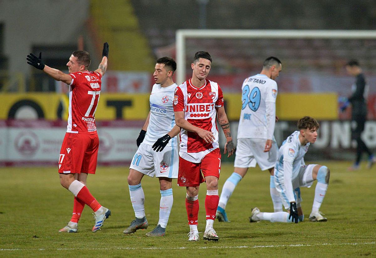 Probleme la Dinamo » Două lovituri încasate înaintea meciului din Bănie