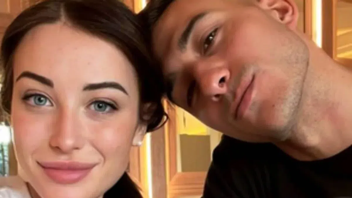 Gafa unui coechipier al lui Mihăilă: s-a pozat gol din greșeală, iar prietena lui i-a răspuns pe Instagram