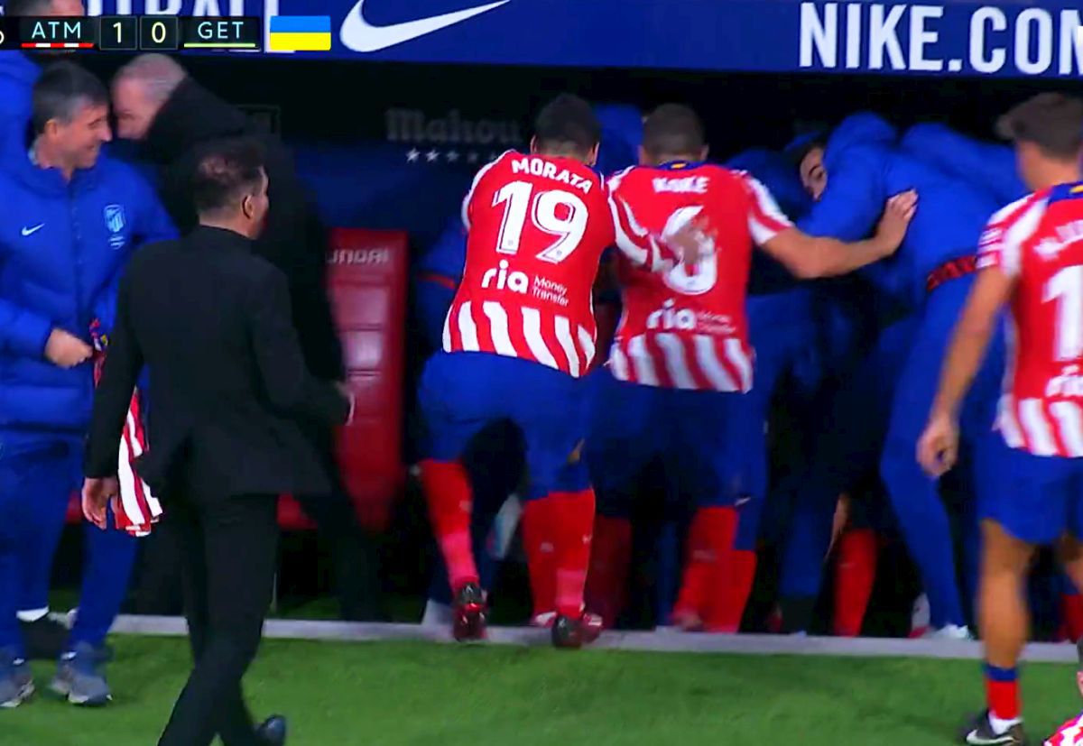 Fază unică în Atletico Madrid - Getafe » VAR-ul a validat golul unui jucător aflat pe banca de rezerve