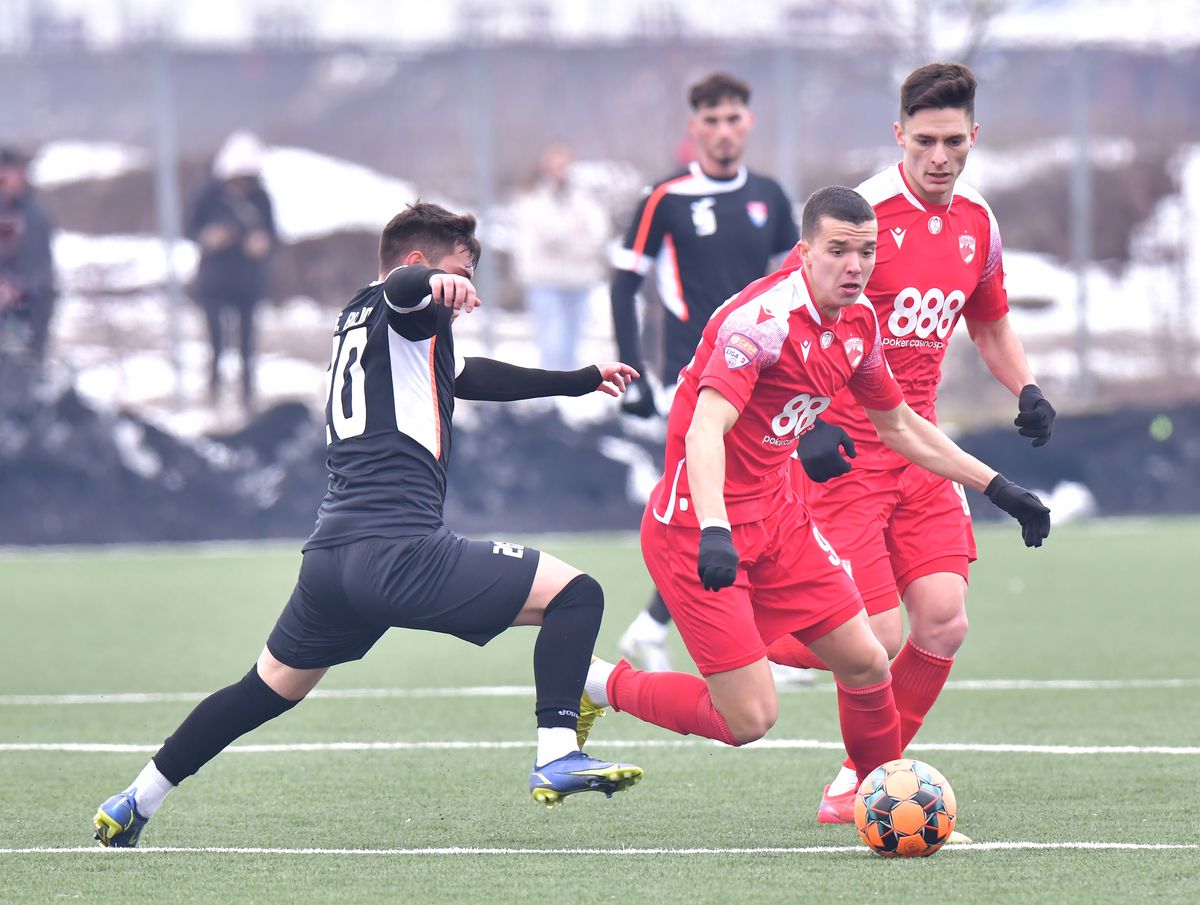 Dinamo - CS Blejoi 5-0 » Două eliminări, cinci goluri și un jucător de la Cluj în probe la roș-albi