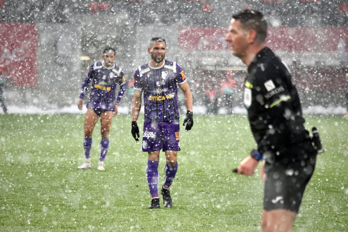 FOTO Hermannstadt - FC Argeș, ninsoare 04.02.2023