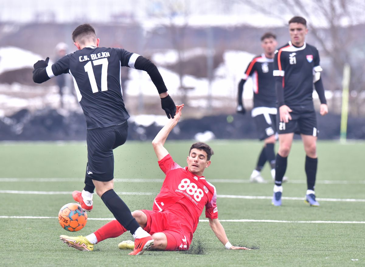 Dinamo - CS Blejoi 5-0 » Două eliminări, cinci goluri și un jucător de la Cluj în probe la roș-albi