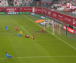 Decizie halucinantă a lui Kovacs în Sepsi - Craiova » A dat penalty la fault în atac!