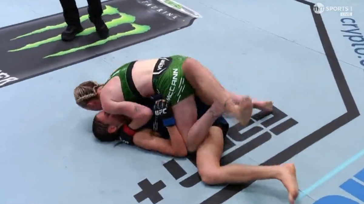 Diana Belbiță vs. Molly McCann (UFC Fight Night 235)