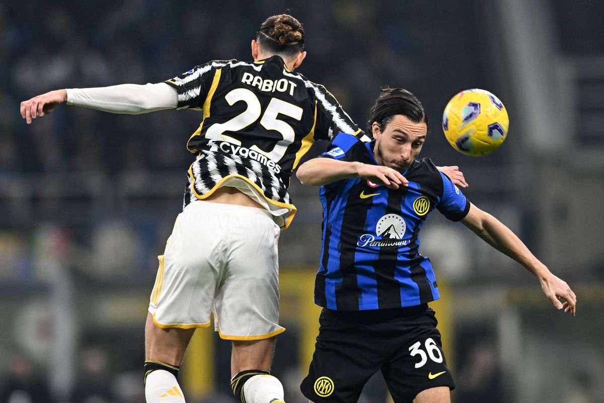 Un autogol a fost suficient pentru a decide Derby d'Italia » Clasamentul din Serie A s-a rupt