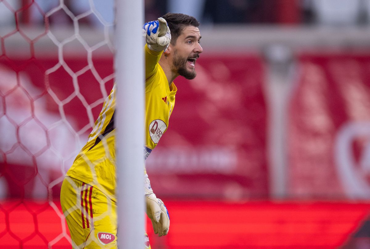 Istvan Kovacs omoară meciurile! Câte gafe majore de arbitraj a adunat în ultimele cinci sezoane de Superligă » Singurul „central” din istorie notat cu ZERO de GSP