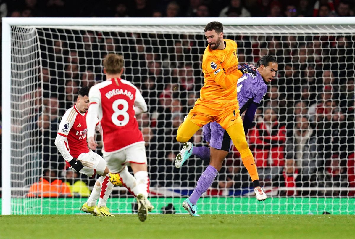 Gafe de cascadorii râsului în Arsenal - Liverpool » Ce a putut să facă Alisson