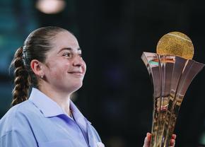 Jelena Ostapenko, jucătoarea începutului de an: 4 finale și 3 titluri » „Îmi plac lucrurile strălucitoare”