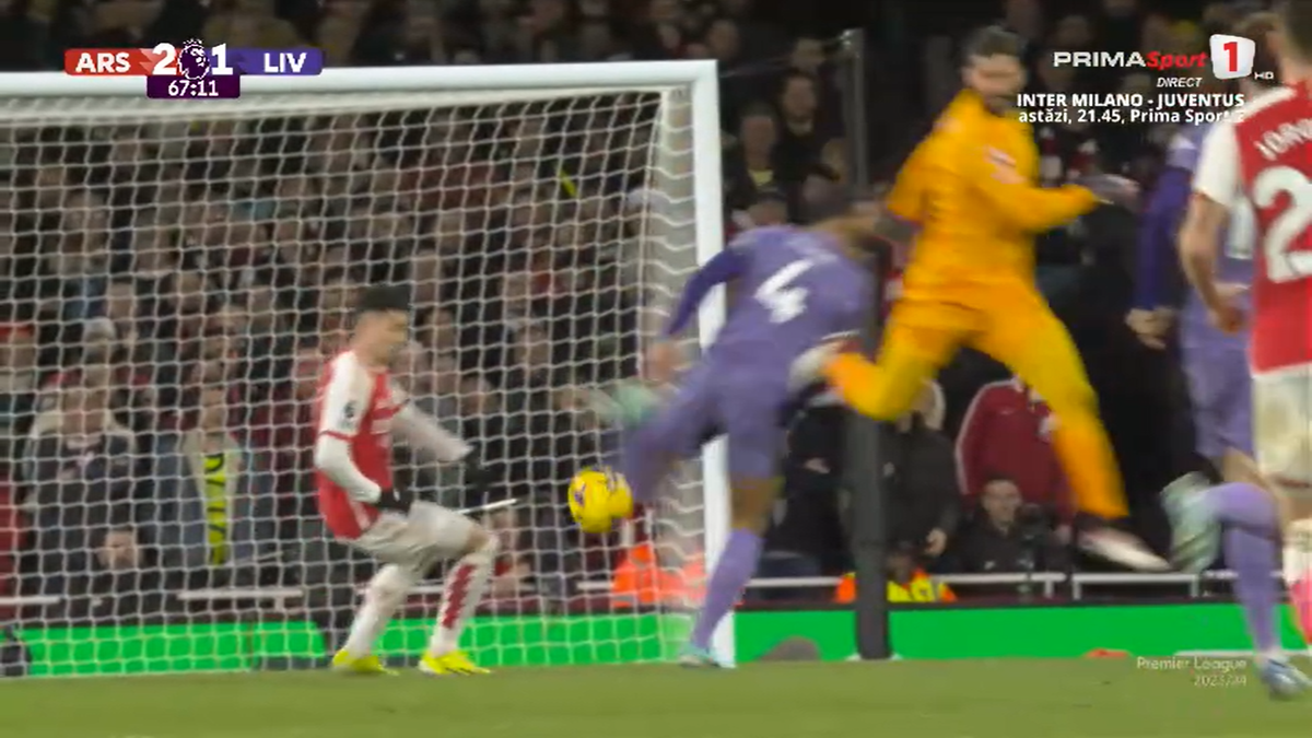 Gafa lui Alisson în Arsenal - Liverpool