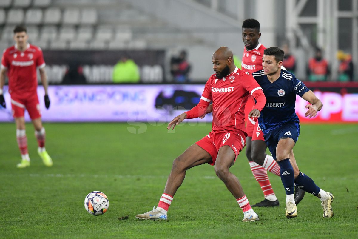 Final dramatic în Dinamo - Oțelul » GOLUL victoriei a venit în minutul 90+8, după un penalty dictat de VAR