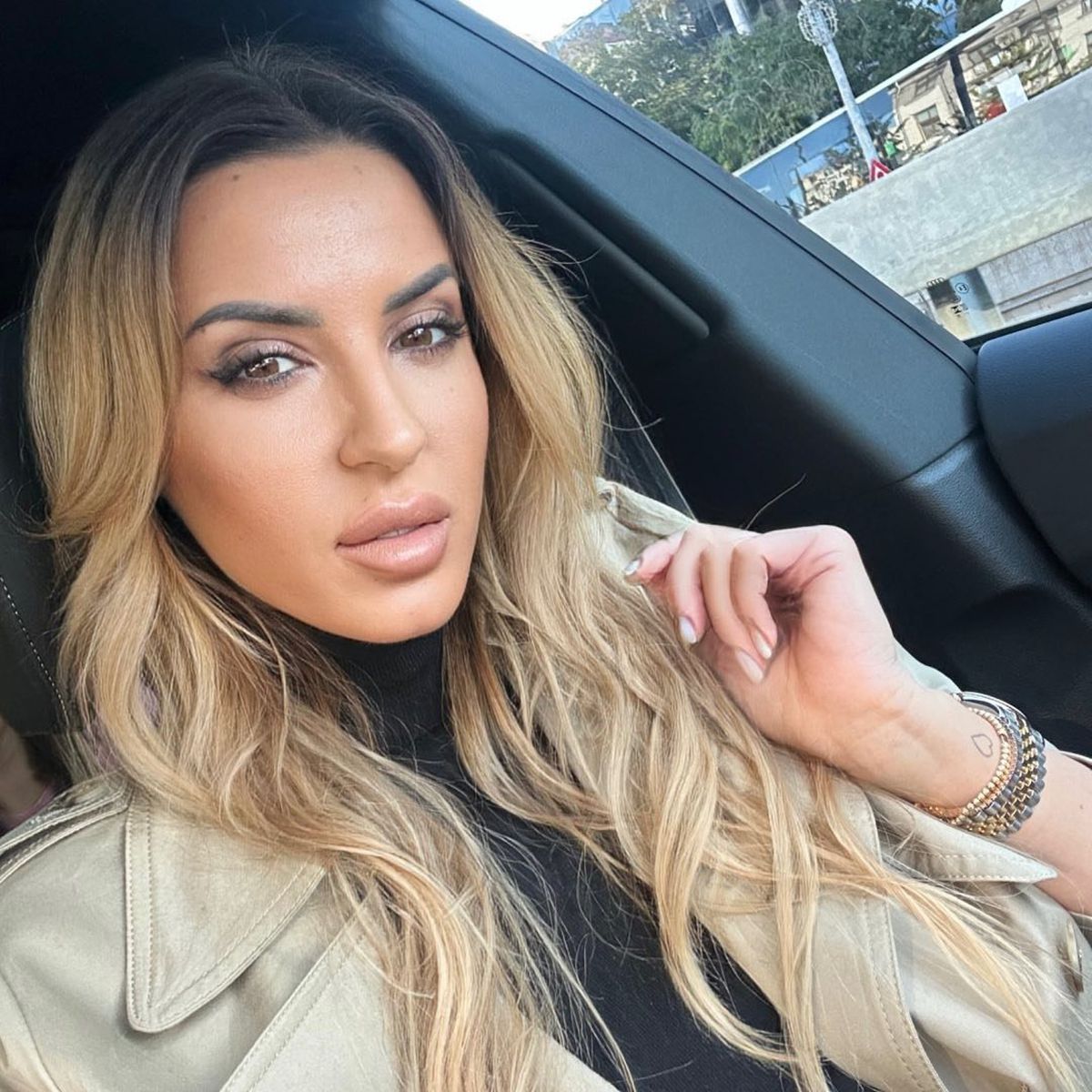 Elvir Koljic nu vine singur în București » Iubita noului atacant de la FCSB este cumnata unui manelist celebru