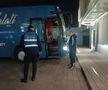 Imagini dinainte de Dinamo - Oțelul: probleme cu autocarul oaspeților