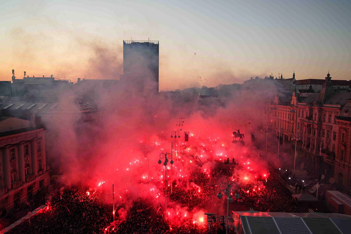 Întâmpinați precum niște eroi de zeci de mii de fani, chiar dacă au pierdut marele meci » Imagini de senzație