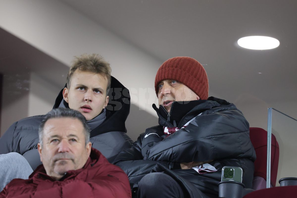 Dan Șucu, la pauza meciului cu Unirea Slobozia