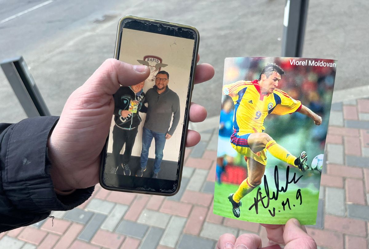 Străinul venit de departe să vadă Rapidul » S-a ales cu suvenirul dorit în Giulești: „Am mai fost aici în anii '90, aveați o națională foarte bună”