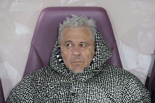 Marius Șumudică s-a ținut de promisiune! Geaca nouă cu care a apărut în Giulești: prețul e uriaș