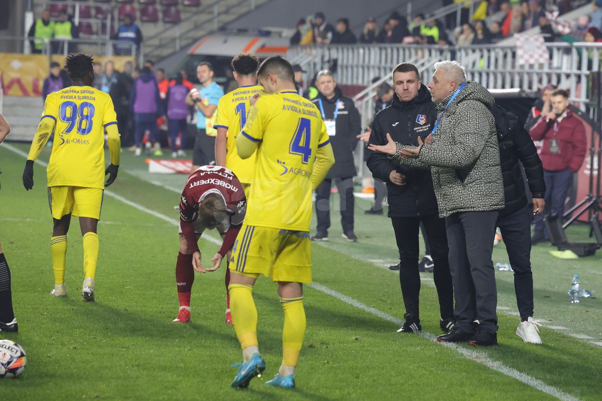 Marius Șumudică a primit un cartonaș galben / Foto: Ionuț Iordache GSP