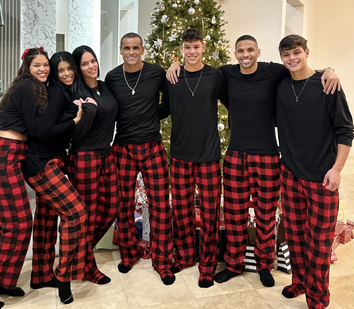 Rivaldo și-a adus și cei doi băieți mai mici la Farul!