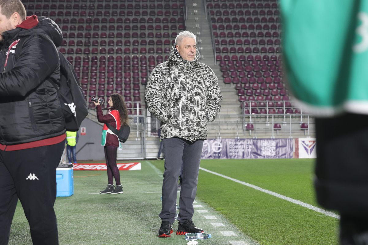 Marius Șumudică s-a ținut de promisiune! Geaca nouă cu care a apărut în Giulești: prețul e uriaș