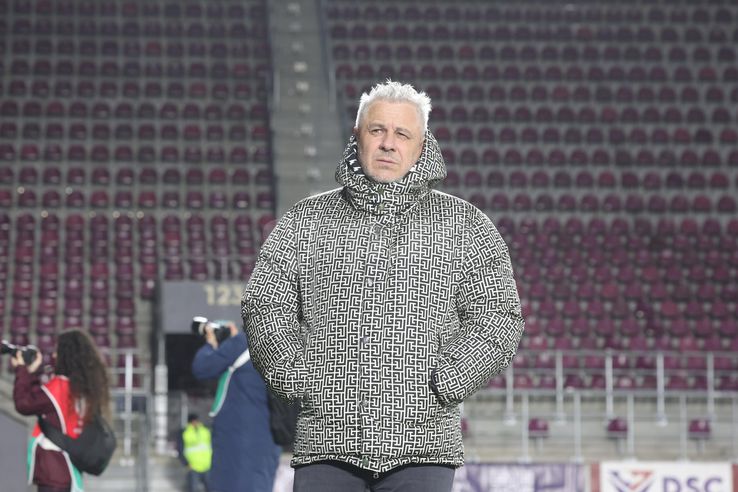 Marius Șumudică are geacă nouă // Foto: Ionuț Iordache