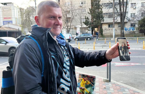 Străinul venit de departe să vadă Rapidul » S-a ales cu suvenirul dorit în Giulești: „Am mai fost aici în anii '90, aveați o națională foarte bună”
