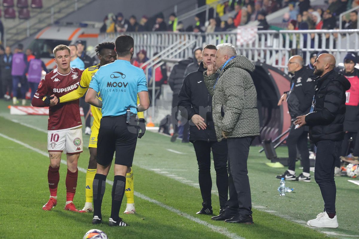 Marius Șumudică a primit un cartonaș galben / Foto: Ionuț Iordache GSP
