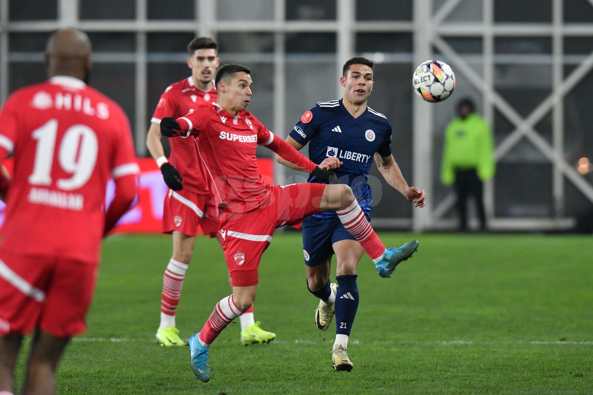 Final dramatic în Dinamo - Oțelul » GOLUL victoriei a venit în minutul 90+8, după un penalty dictat de VAR