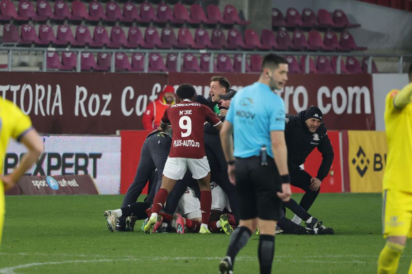 Cum au sărbătorit giuleștenii golul decisiv din Rapid - Slobozia / FOTO: Ionuț Iordache (GSP.ro)