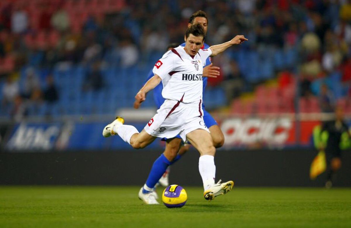 Poza pentru articolul Declarații rare pentru GSP: Ionuț Mazilu, fostul golgheter din Liga 1, spulberă mitul marii probleme a lui Costel Gâlcă: „Rapid a fost pragmatică”