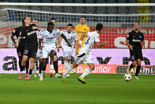 „Îi vreau pe FCSB în play-off” » Valeriu Iftime surprinde înaintea meciului direct cu „crocodilul”: „Să nu ne bată pe noi, au timp să-și facă punctele”