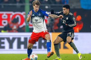 A încurcat-o pe Bayern, iar Lothar Matthaus îi prevede un viitor strălucit: „La 18 ani vede jocul într-un mod în care eu îl vedeam la 30”