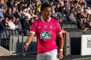 A dat lovitura! » Fratele lui Malcom Edjouma a fost prezentat la o echipă de top din Franța