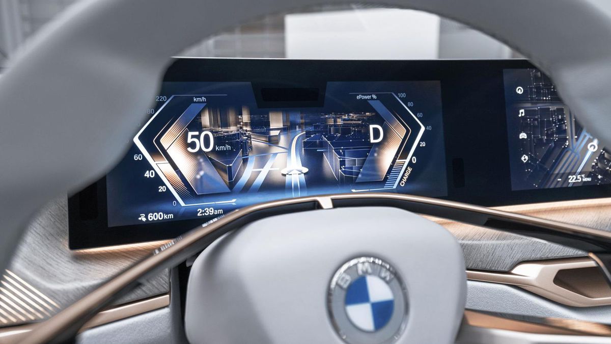 BMW i4: răzbunarea gigantului german! Cum arată și ce specificații are „nava spațială” de la BMW