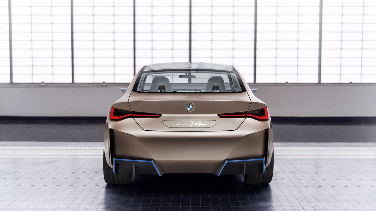 BMW i4