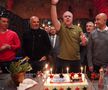 FOTO Imagini spectaculoase de la aniversarea lui Marius Șumudică » A primit un cadou inedit