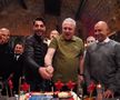 FOTO Imagini spectaculoase de la aniversarea lui Marius Șumudică » A primit un cadou inedit