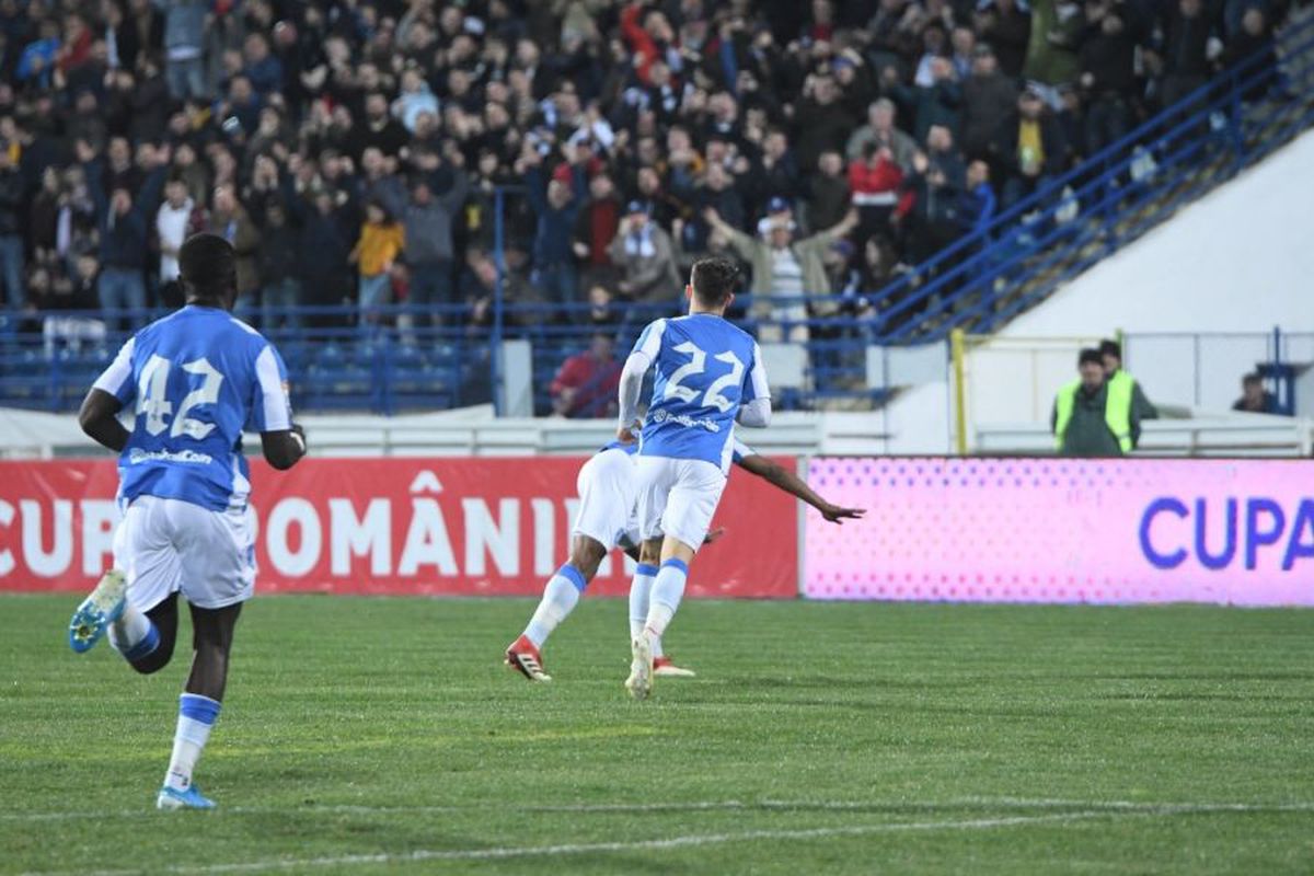 Poli Iași - Craiova 3-2, Cupa României // VIDEO+FOTO Thriller! Ieșenii se califică în semifinalele Cupei României cu gol în prelungiri