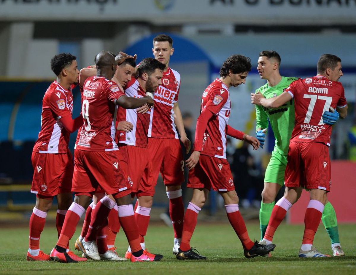 FOTO+VIDEO. Dunărea Călărași - Dinamo 1-3 » Pacientul respiră! „Câinii” evită o nouă rușine, după un start dezastruos
