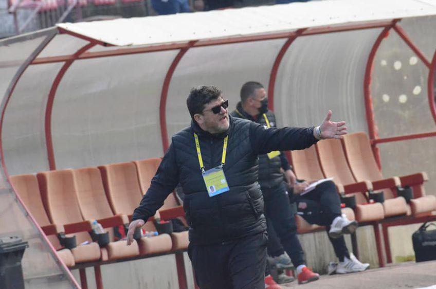 Dunărea Călărași a fost eliminată de Dinamo în „sferturile” Cupei României, scor 1-3. Cristi Pustai (53 de ani), antrenorul călărășenilor, a recunoscut diferența de nivel dintre cele două eșaloane.
