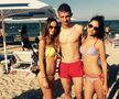 Florin Tănase, încadrat de cele două surori ale sale: Dana (stânga) și Cristina (dreapta) / FOTO facebook.com/dana.tanase.777