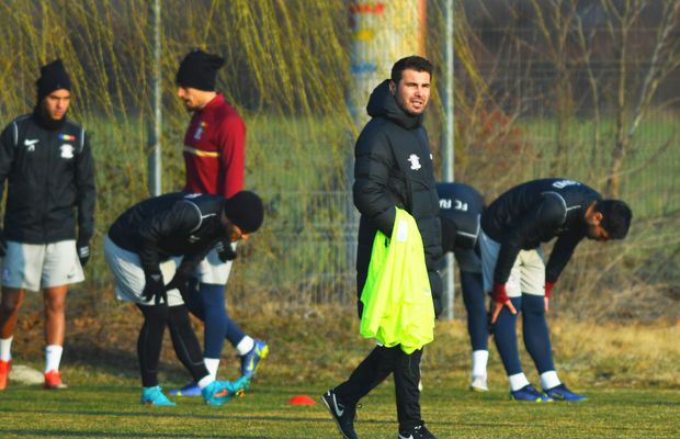 Adrian Mutu, pregătit pentru debutul pe banca Rapidului » Imagini de la antrenamentul de vineri