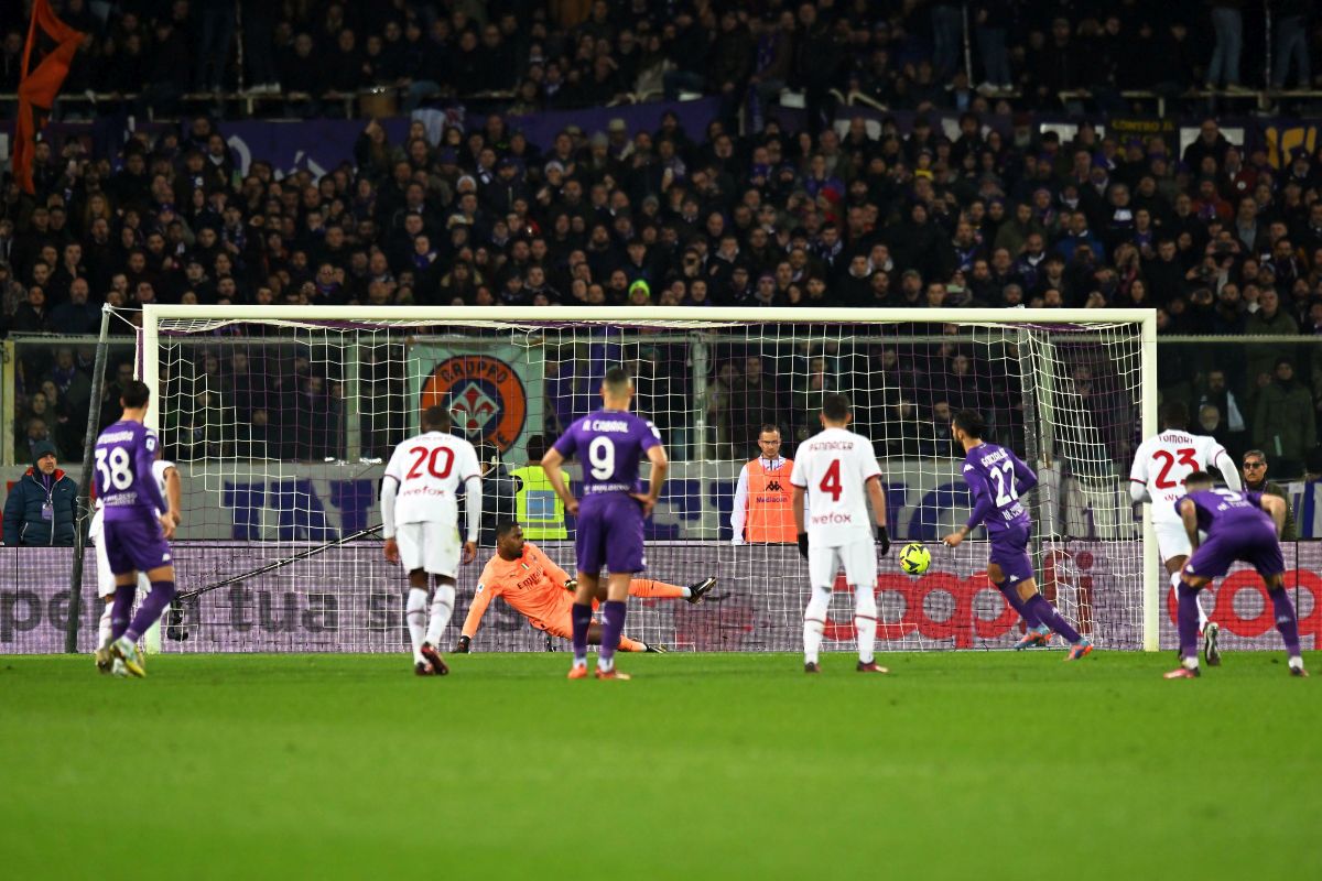 Fiorentina - AC Milan - imagini tari din meci + omagiu pentru regretatul Davide Astori
