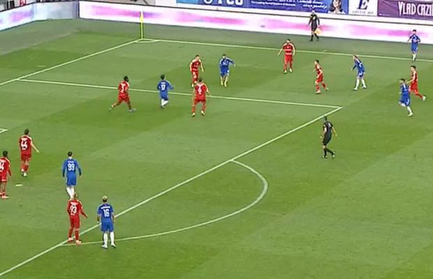 Momente de confuzie la Craiova: jucătorii nu au înțeles ce se întâmplă » Ce s-a auzit la boxele de pe stadion